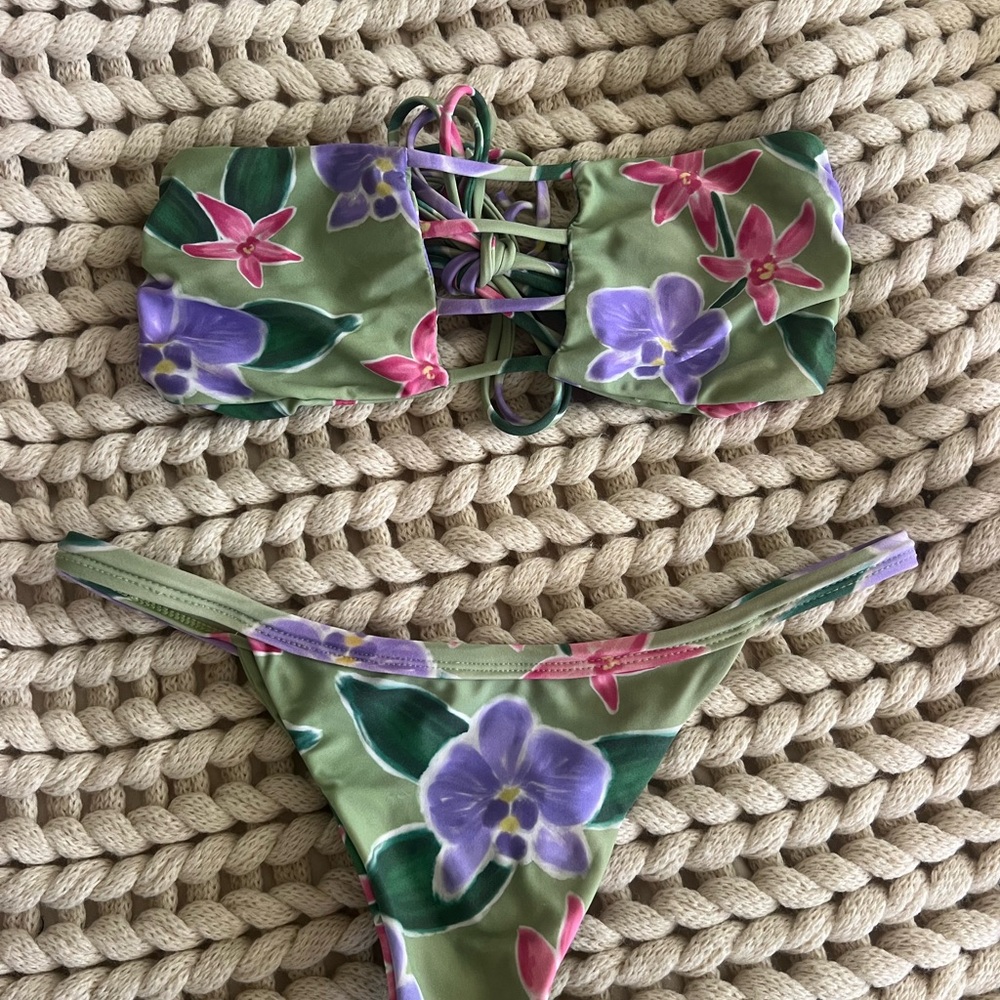 s indie x m uluwatu TAKING OFFERS! 😇